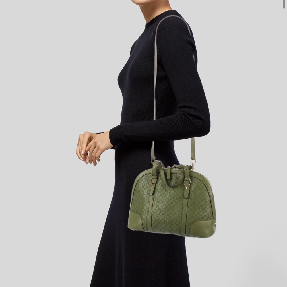 Gucci purse with strap!